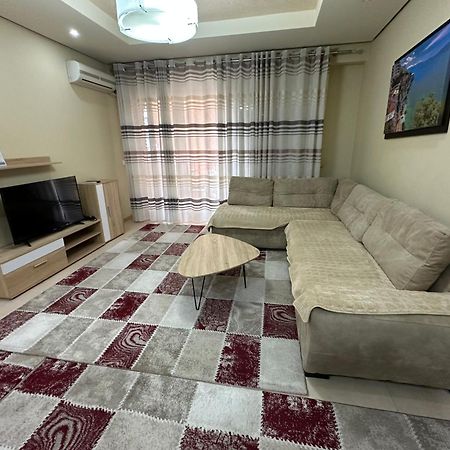 Kevin'S Apartment Delijorgj Tirana Zewnętrze zdjęcie